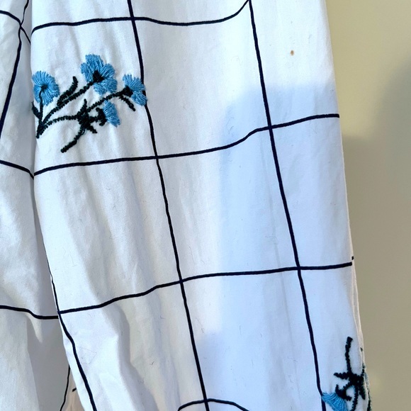 Zara embroidered blouse size XS - Picture 7 of 8